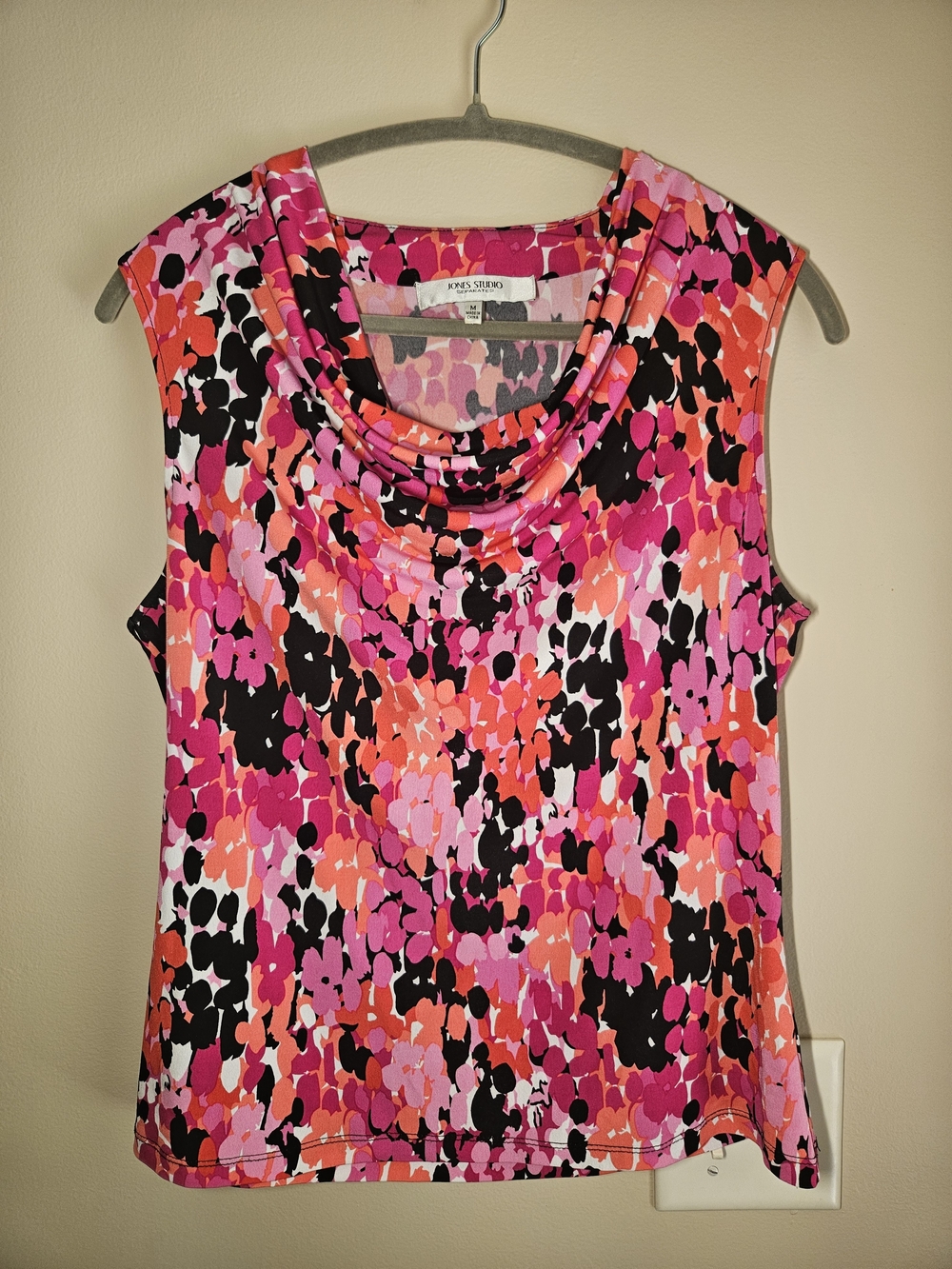 Jones Studio Sz M Pink Multi Print Sleeveless Cowl Neck Top